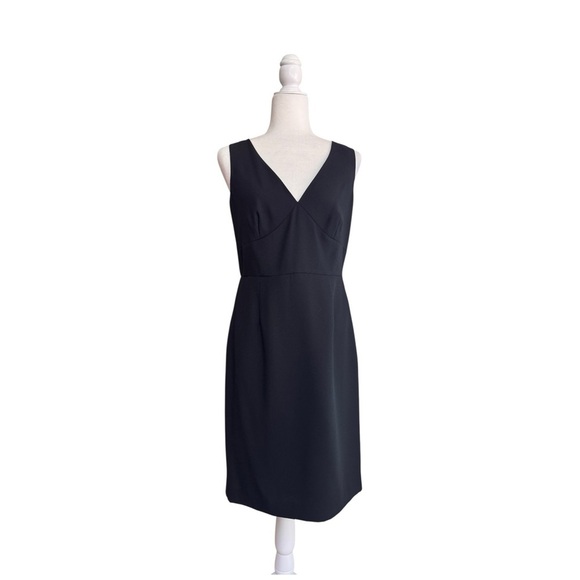 Moda International Dresses & Skirts - Moda International Sleeveless V Neck Classic Little Black Dress Womens Size 8